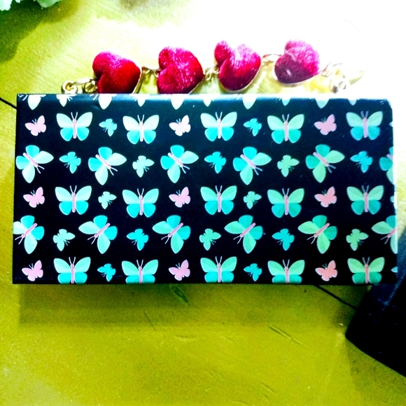 !!NEW RELEASE!! HOT COMMODITY LASHES by HotCommodityBoutique - Picture 4 of 5